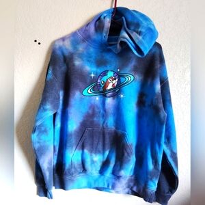 Buc-ees Tye Dye Pull Over